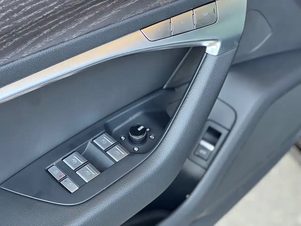 Audi A6L 2025 45 TFSI quattro