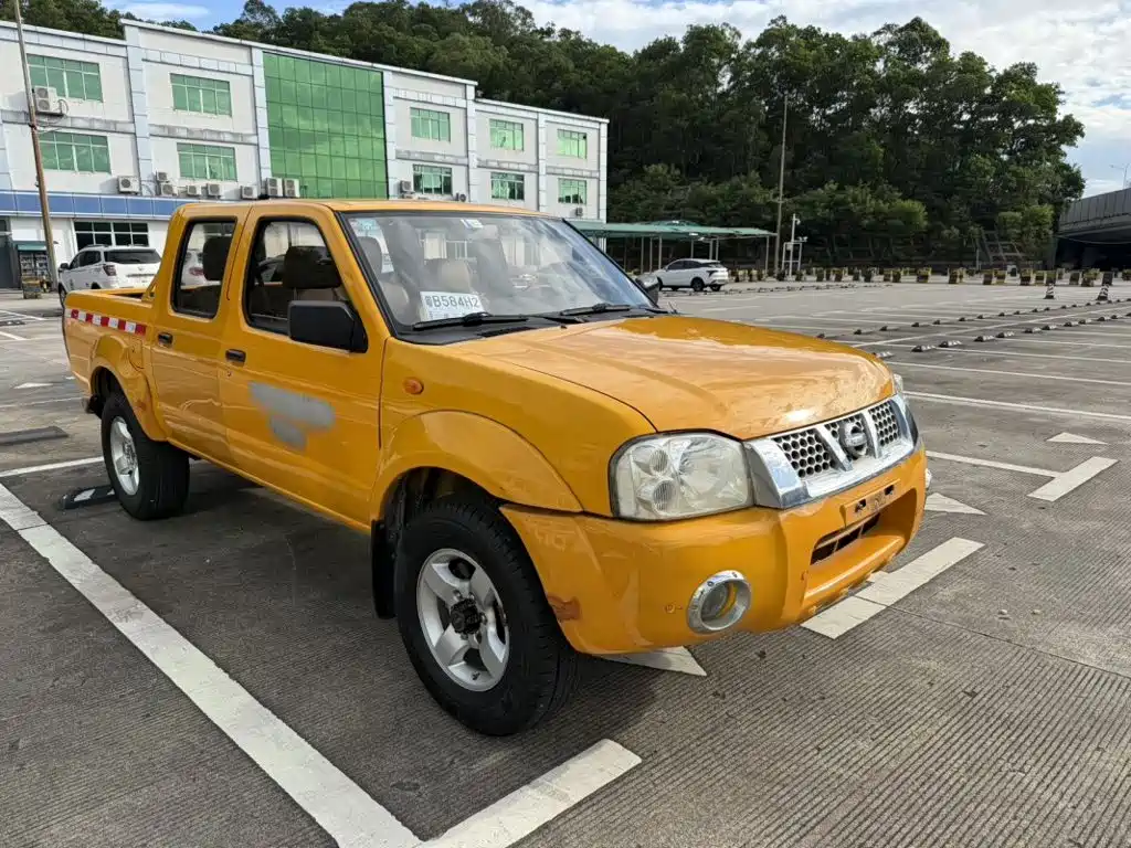 Nissan D22 — миниатюра 2