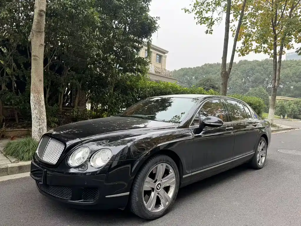 Bentley Flying Spur 2010 6.0T мест