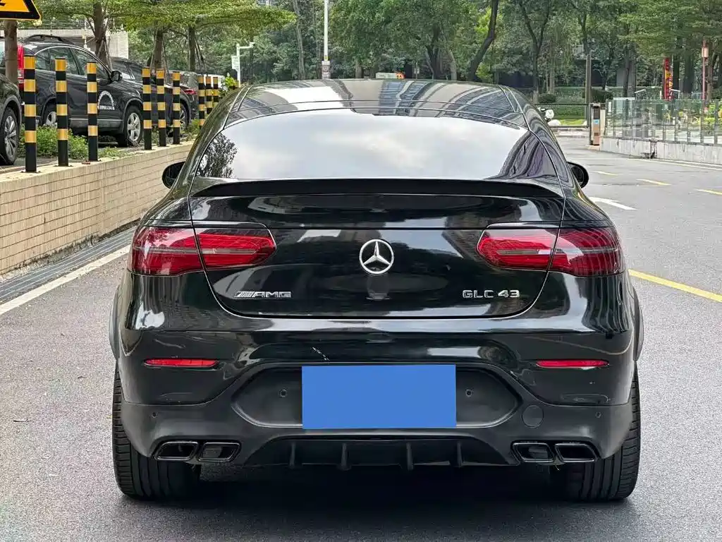 Mercedes-Benz GLC Coupe AMG — миниатюра 4