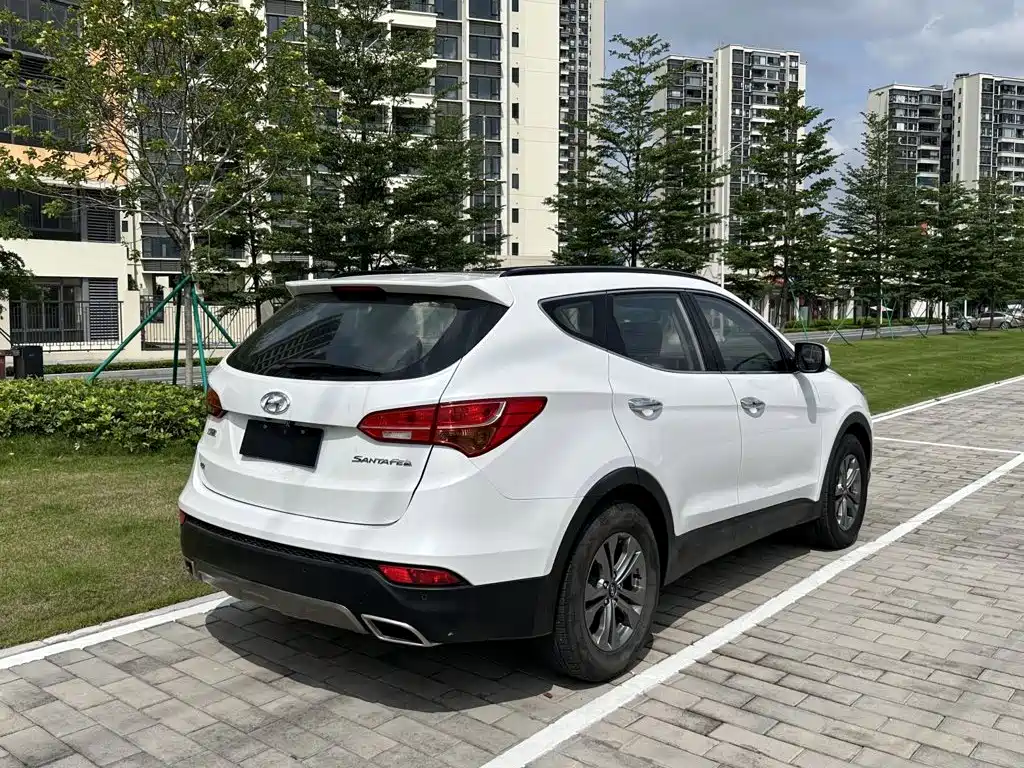 Hyundai Santa Fe — миниатюра 3
