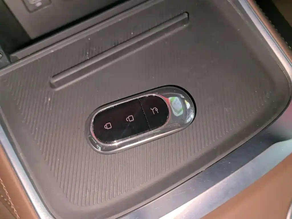 Leapmotor Leapmotor C01 — миниатюра 9