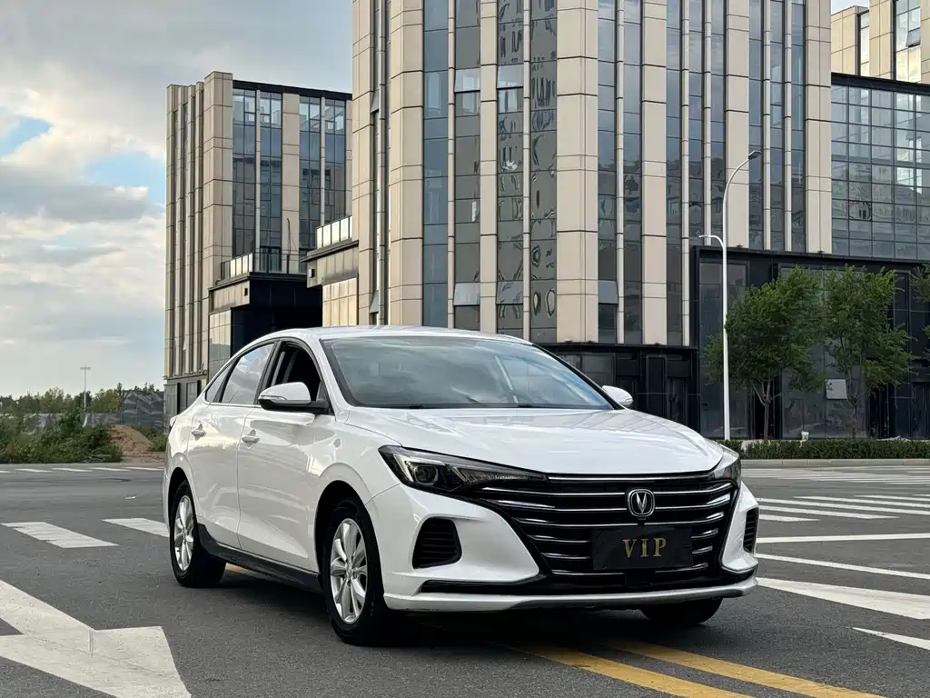 Changan Eado — миниатюра 3