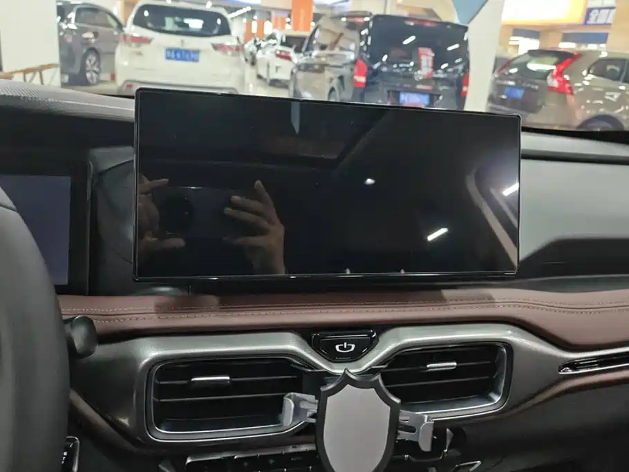 Geely Haoyue — миниатюра 13