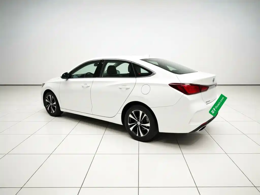 Changan Eado — миниатюра 4