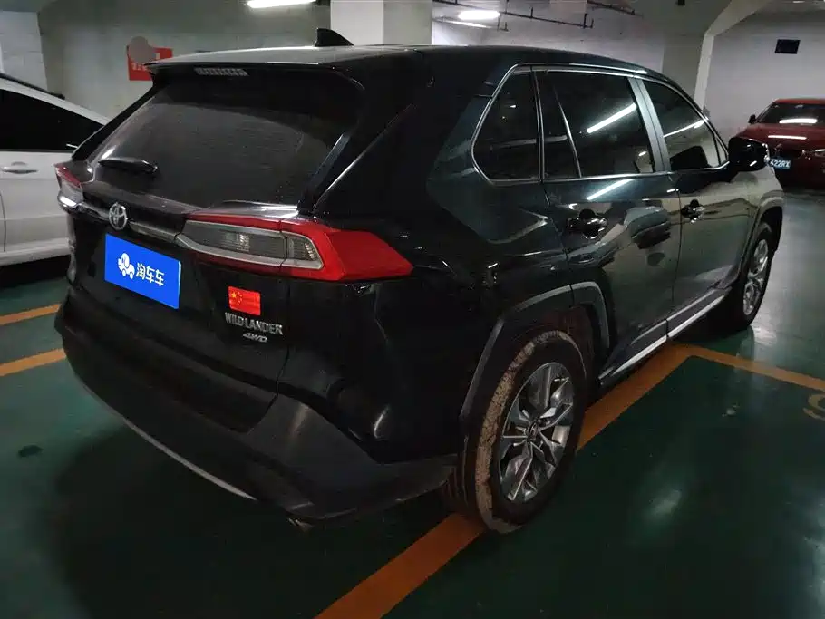 Toyota Wildlander 2021 2.0L CVT Luxury