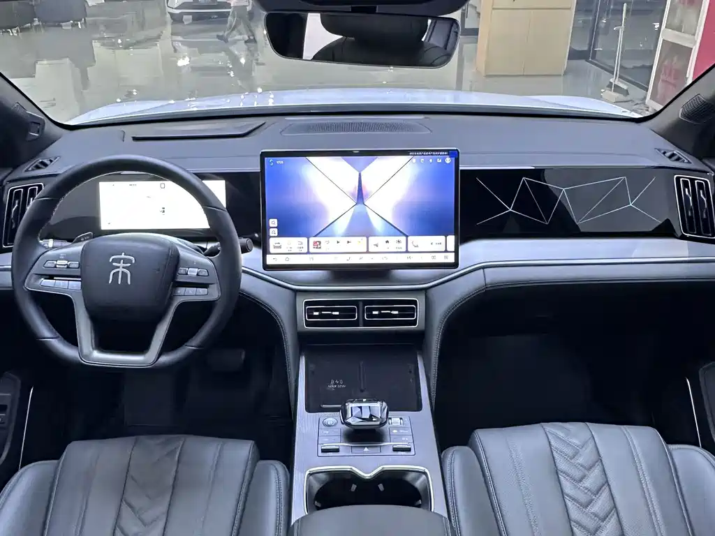 BYD L DM-i — миниатюра 9