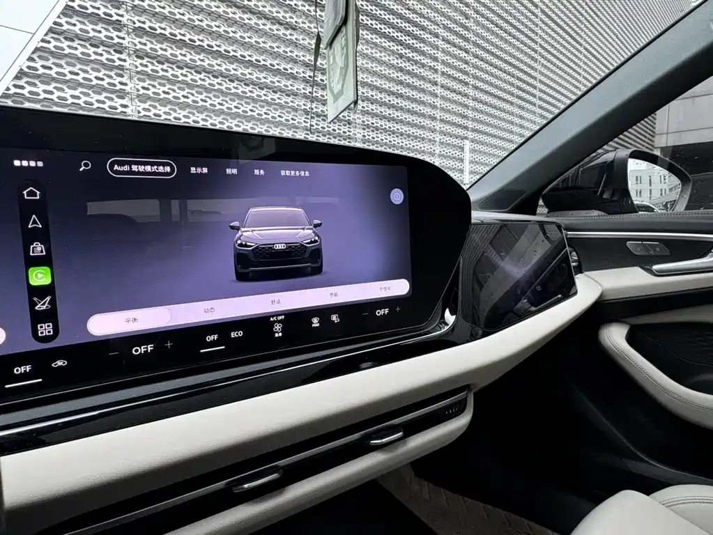 Audi A5L — миниатюра 7
