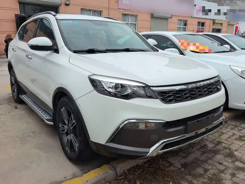 Changfeng CS10 2015 2.0T MT