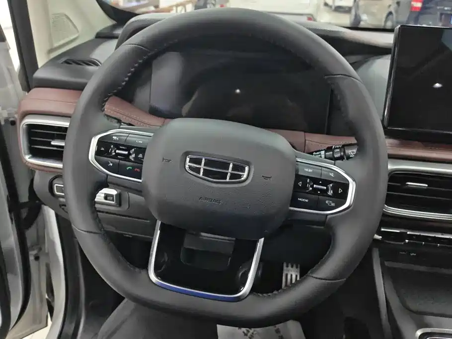 Geely Haoyue — миниатюра 15