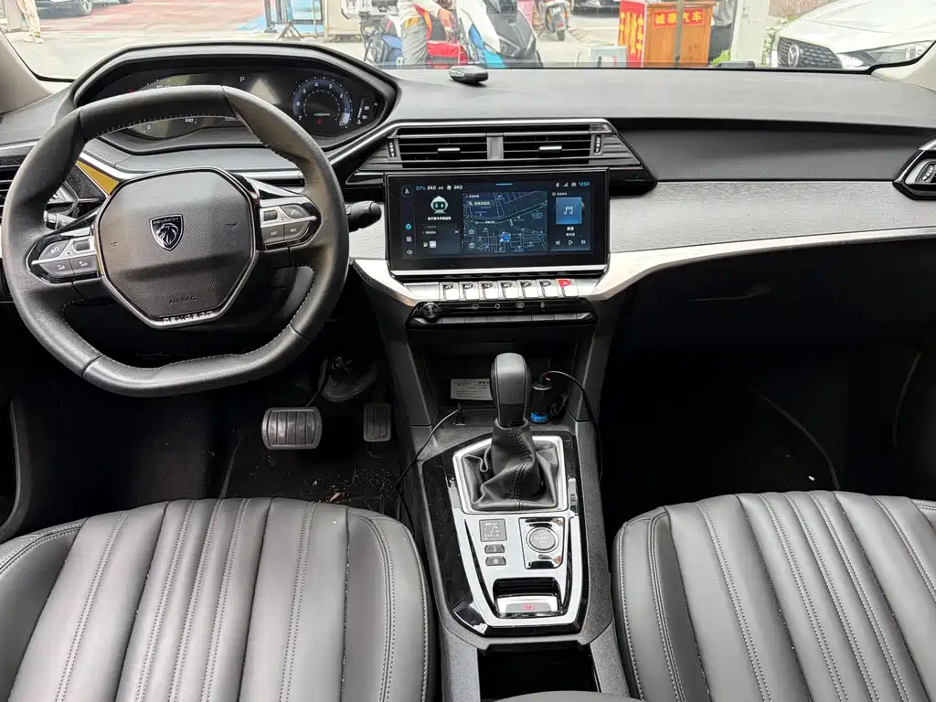 Peugeot 408 — миниатюра 4