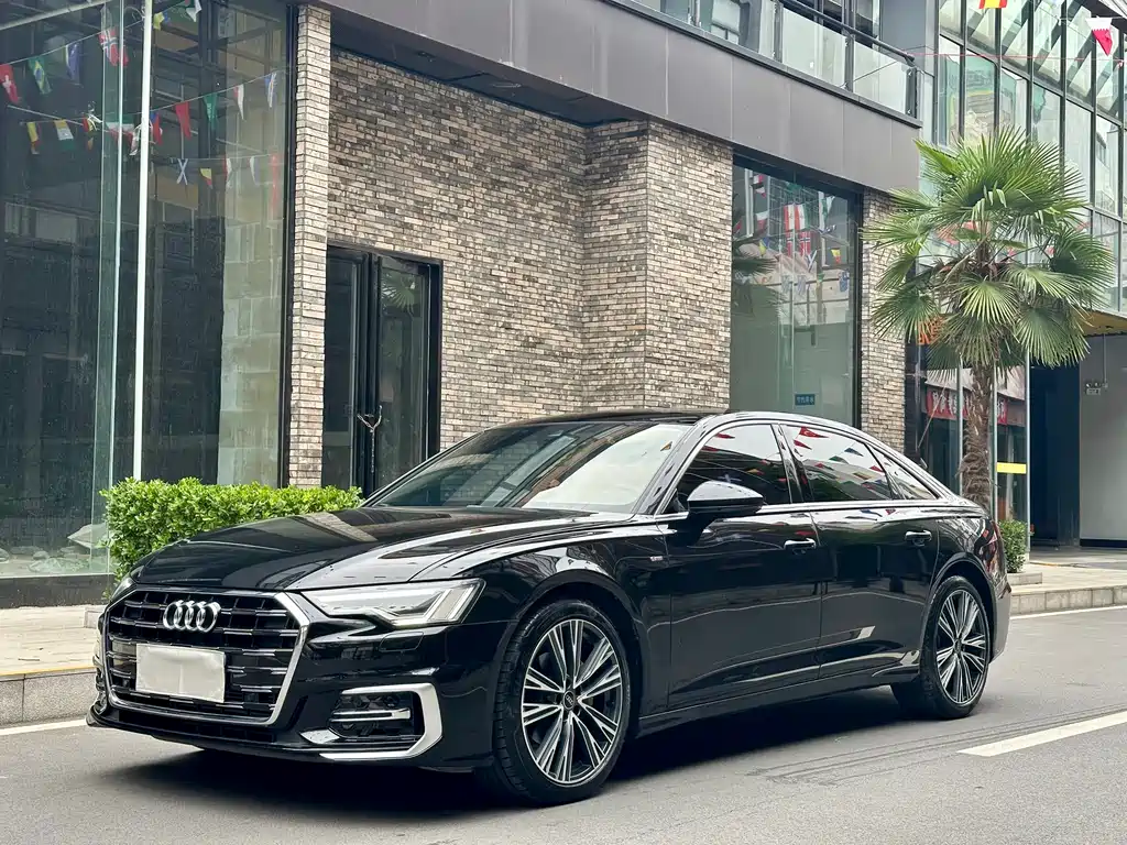 Audi A6L 2023 40 TFSI Luxury