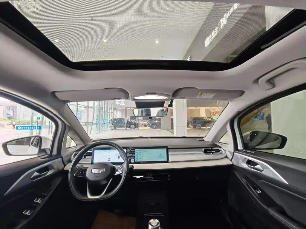 Geely E Firefly E 2023 401KM 5 мест