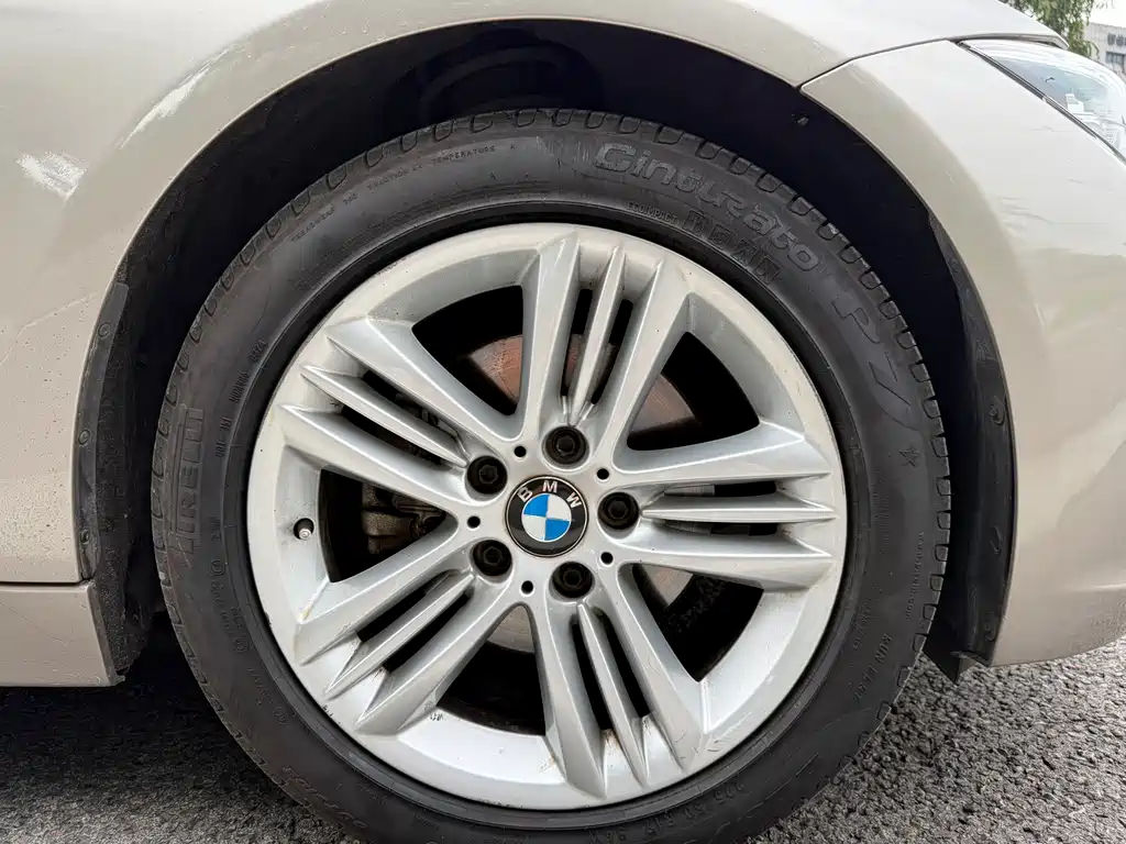 BMW 3 Series — миниатюра 17