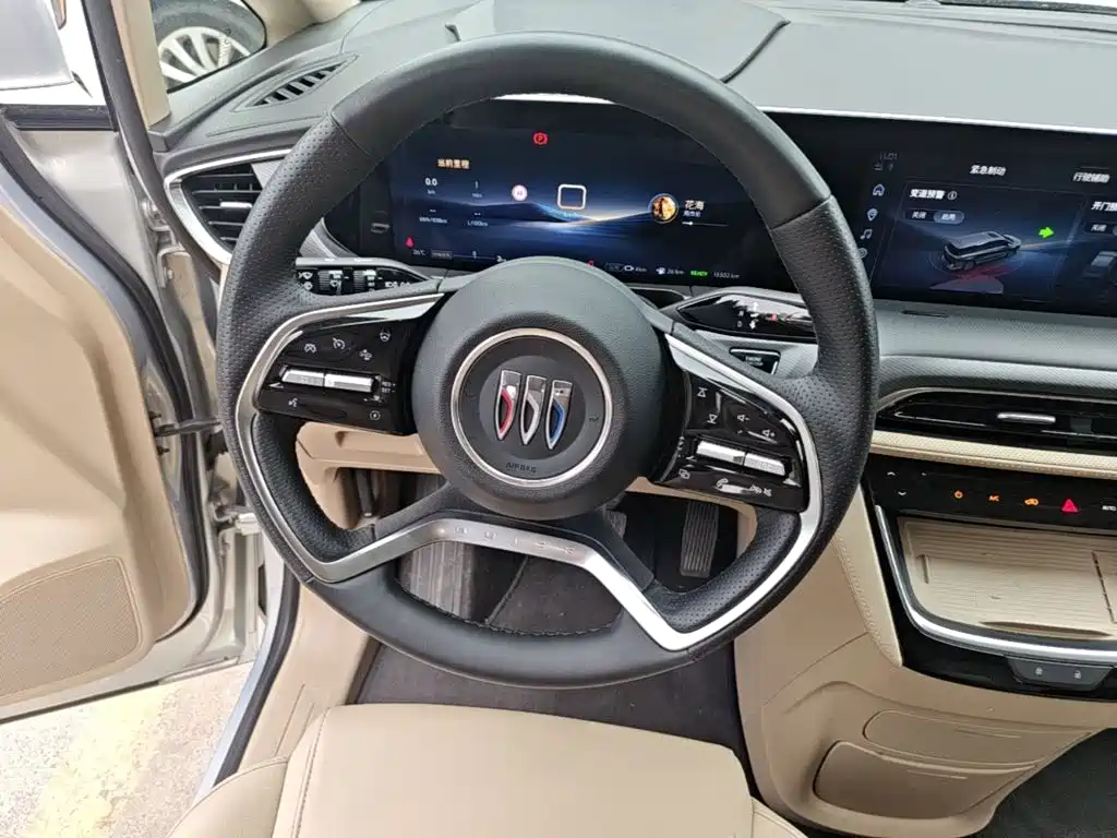 Buick GL8 Hybrid — миниатюра 11