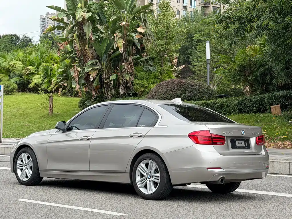 BMW 3 Series — миниатюра 22
