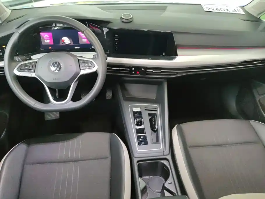 Volkswagen Golf — миниатюра 12