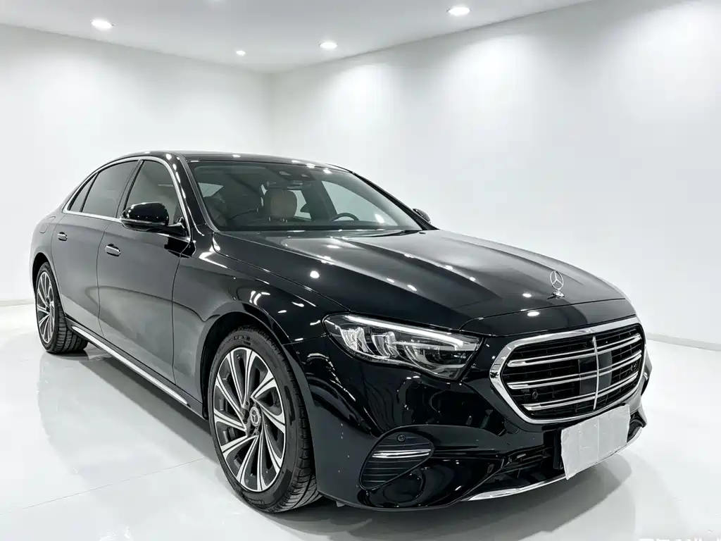 Mercedes-Benz E-Class 2024