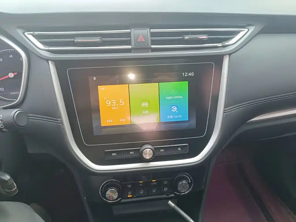 Roewe RX3 — миниатюра 13