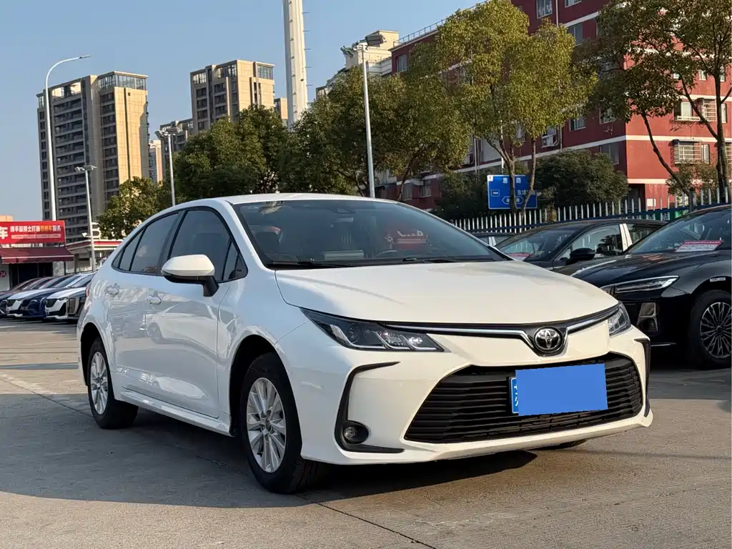 TOYOTA COROLLA