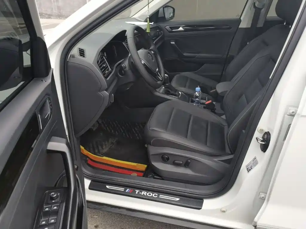 Volkswagen T-Roc — миниатюра 16
