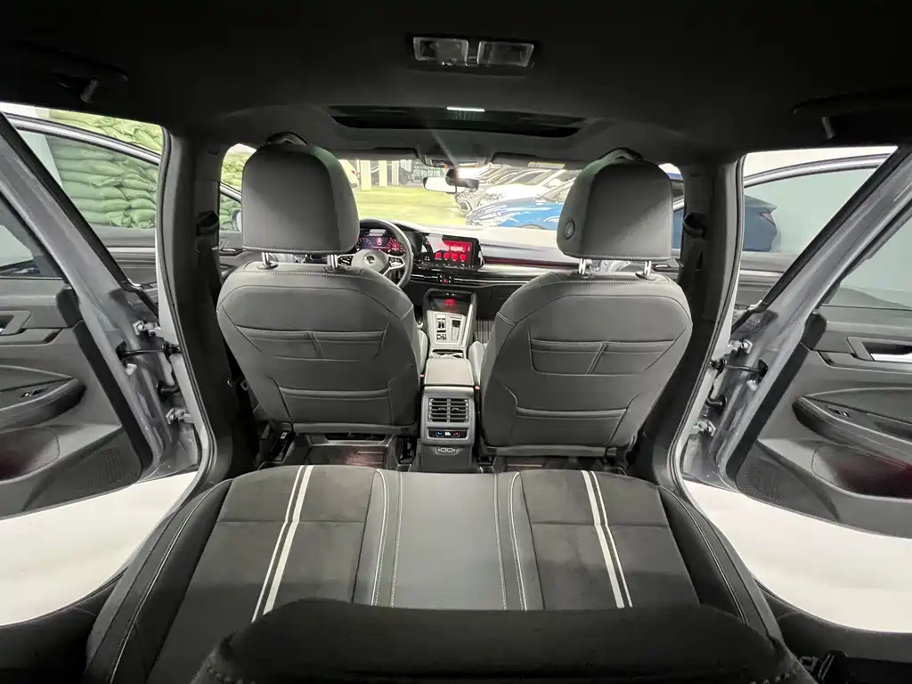 Volkswagen Golf — миниатюра 20