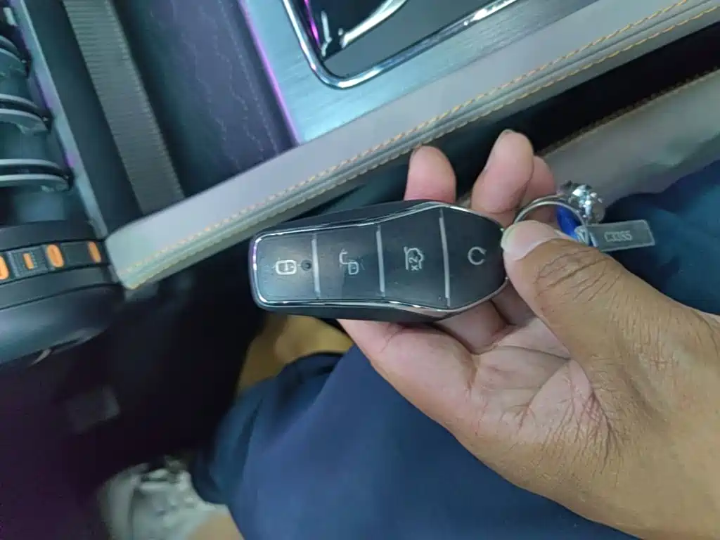 BYD Yuan Plus — миниатюра 17