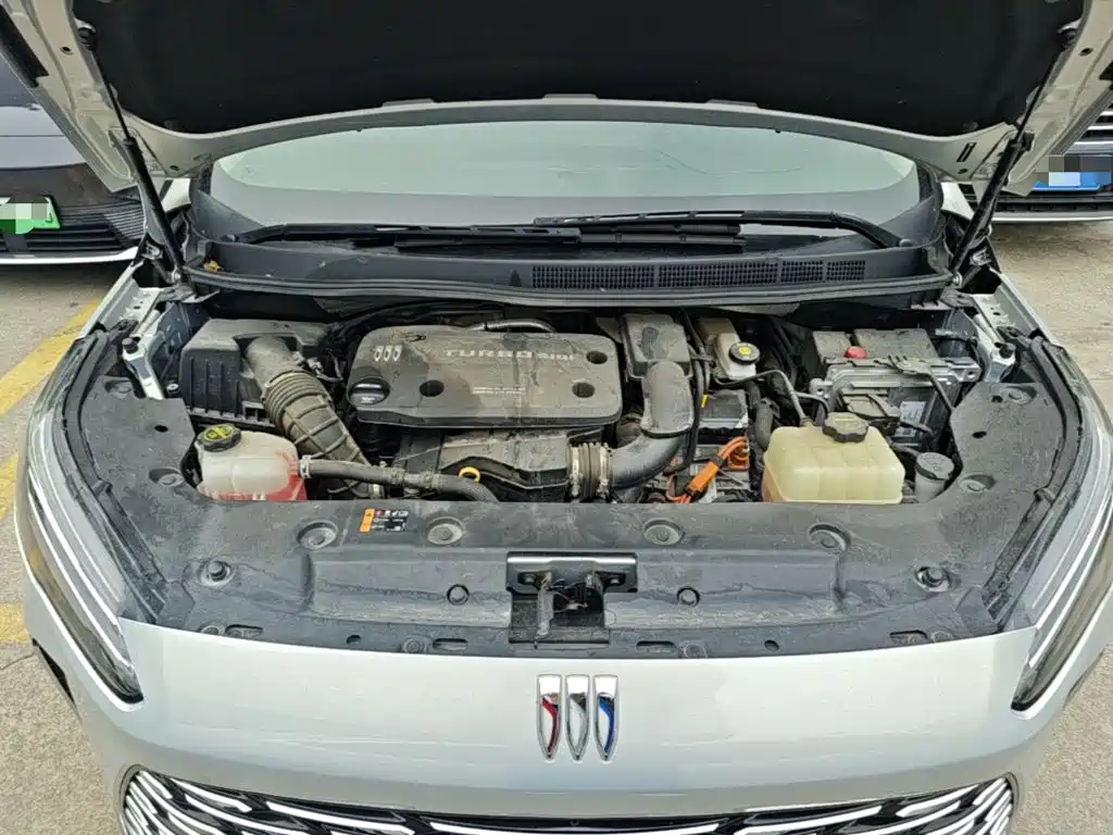 Buick GL8 Hybrid — миниатюра 20