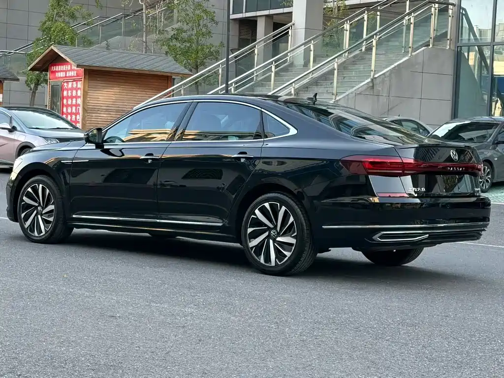 Volkswagen Passat — миниатюра 9
