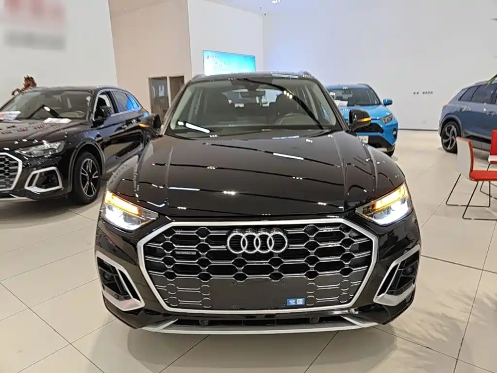 Audi Q5L — миниатюра 3