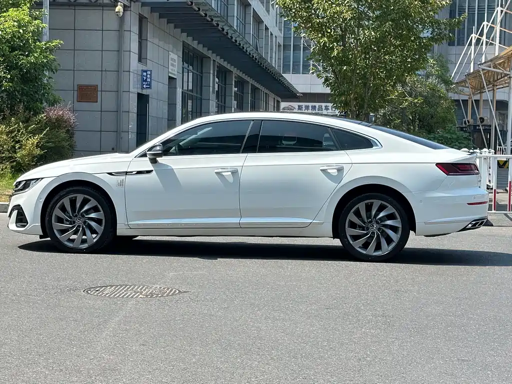 Volkswagen CC — миниатюра 7