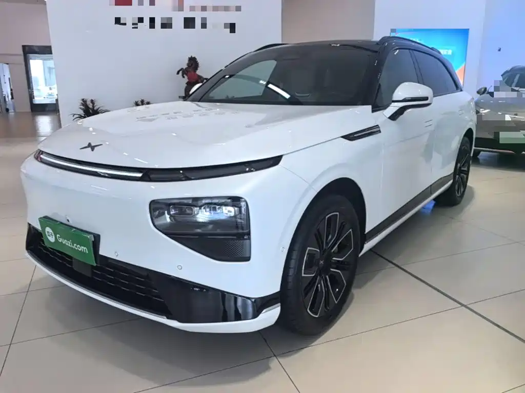 XPeng G9 — миниатюра 2