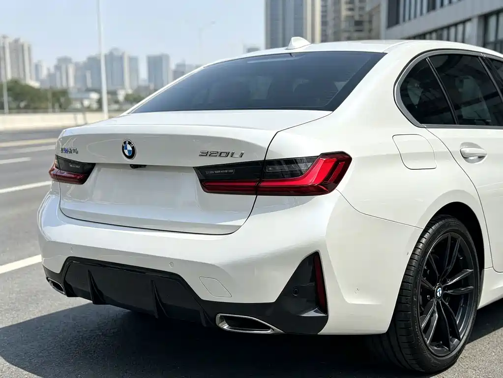 BMW 3 Series — миниатюра 15