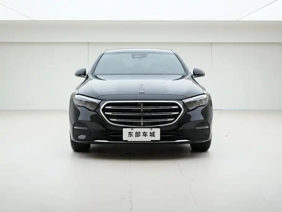 Mercedes-Benz E-Class — миниатюра 2
