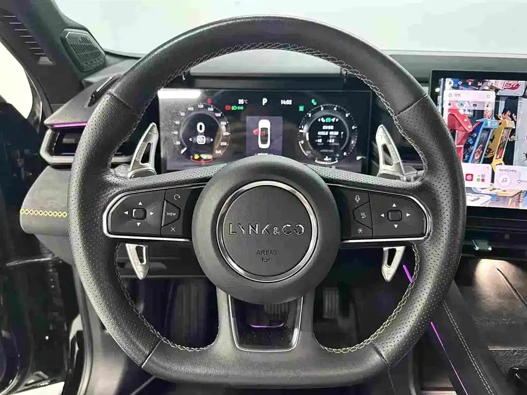 Lynk & Co 03 — миниатюра 8