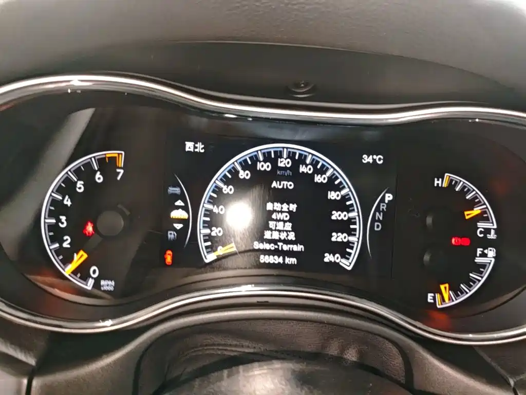Jeep Grand Cherokee (Import) — миниатюра 12