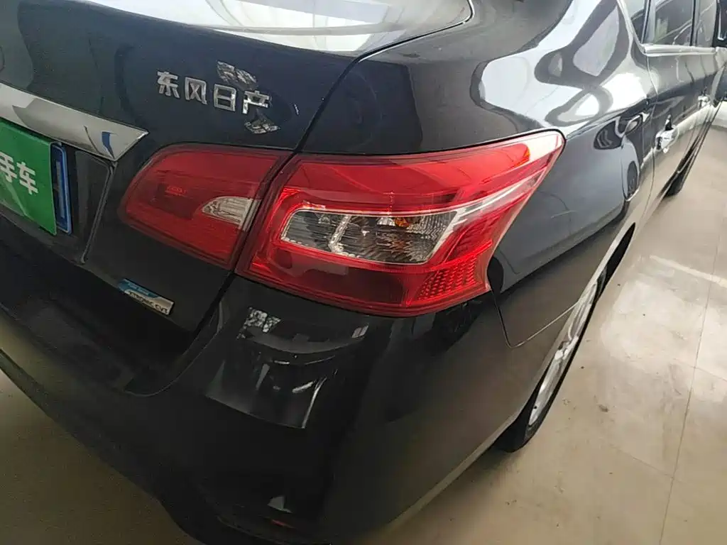 Nissan Sylphy — миниатюра 8