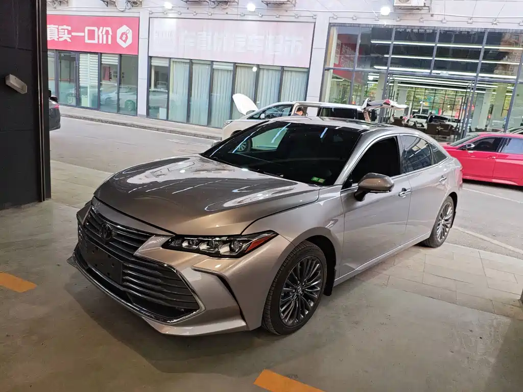 Toyota Avalon 2020