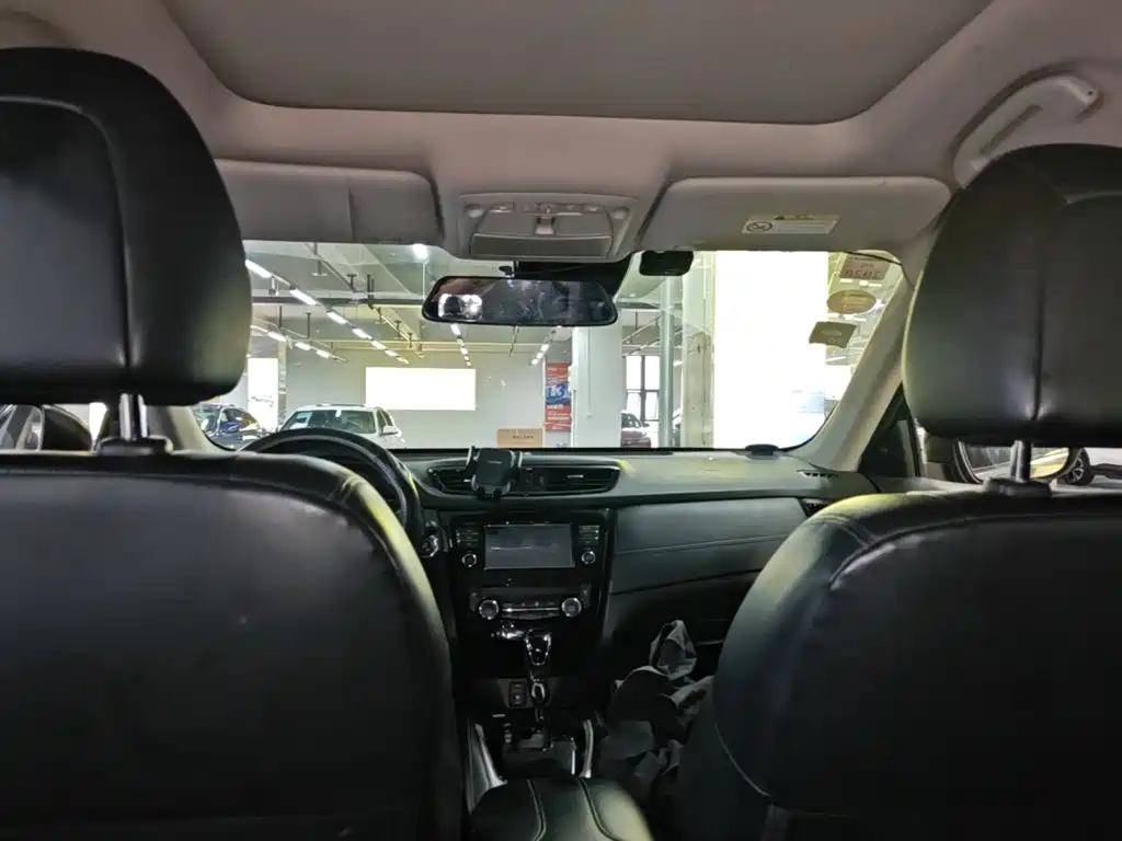 Nissan X-Trail — миниатюра 18