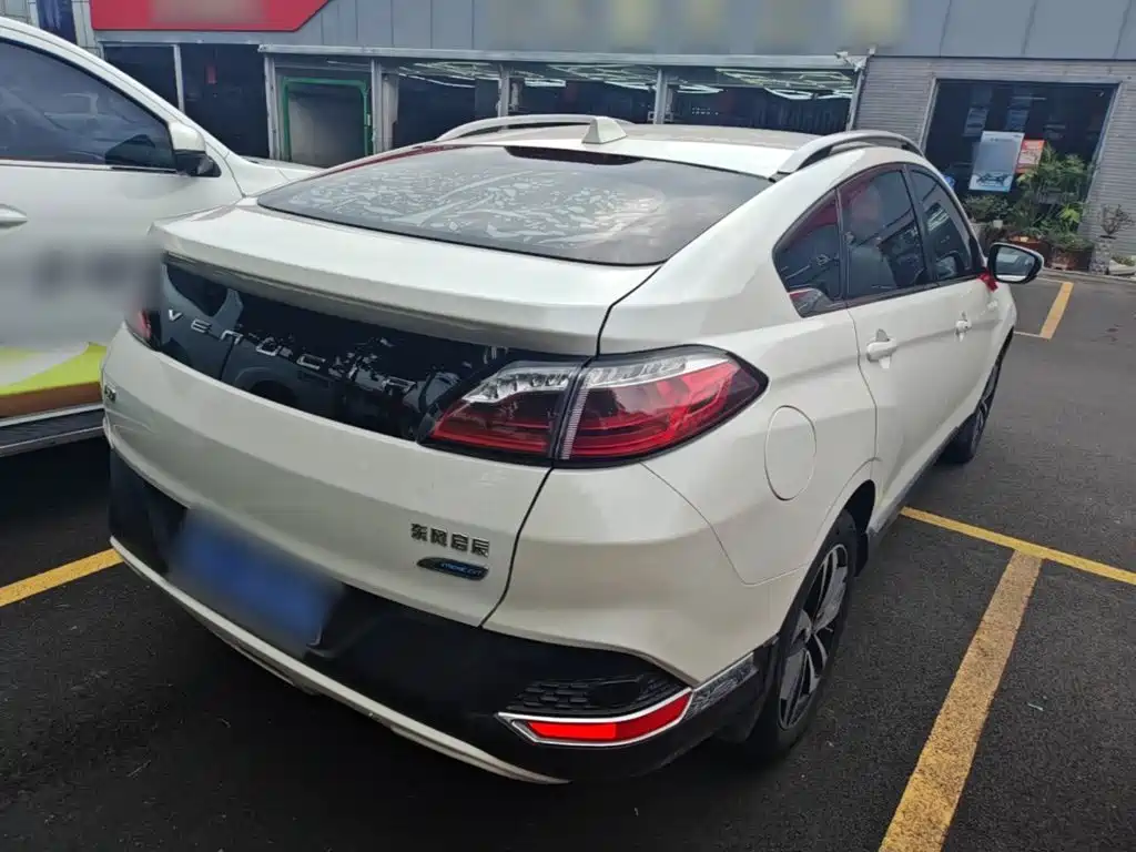 Venucia T90 — миниатюра 7