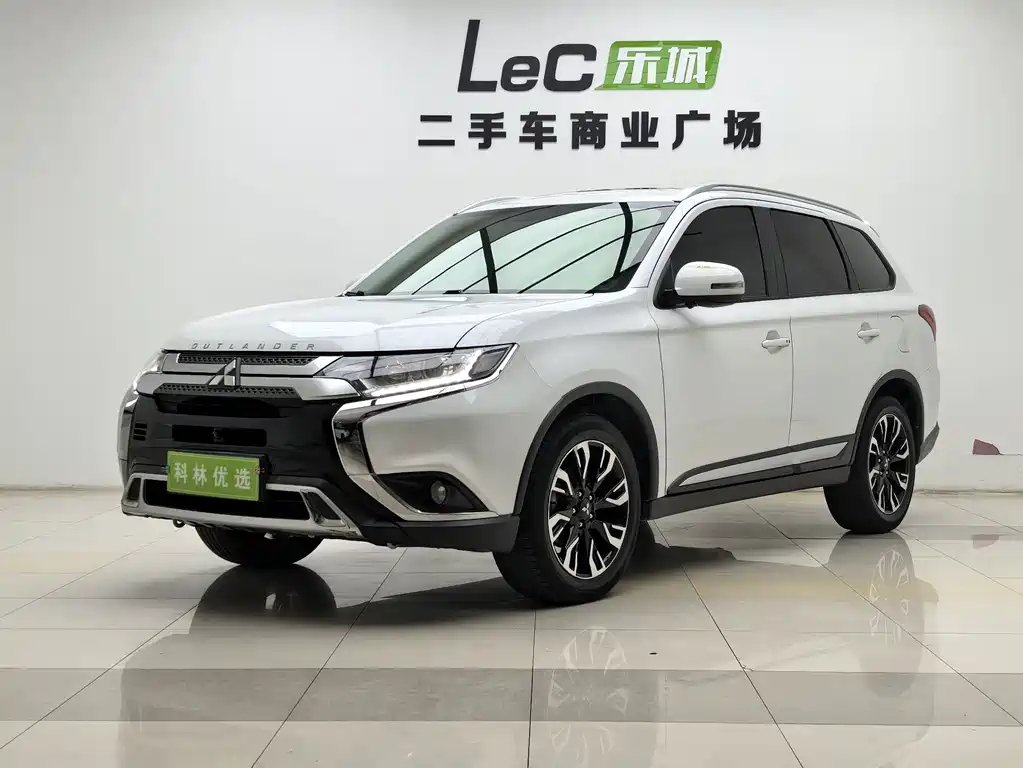 Купить Mitsubishi Outlander