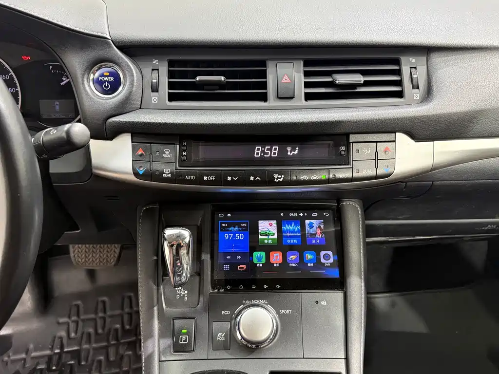 Lexus CT — миниатюра 9