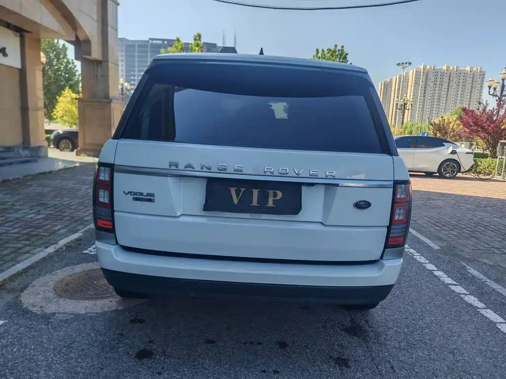Land Rover Range Rover — миниатюра 18