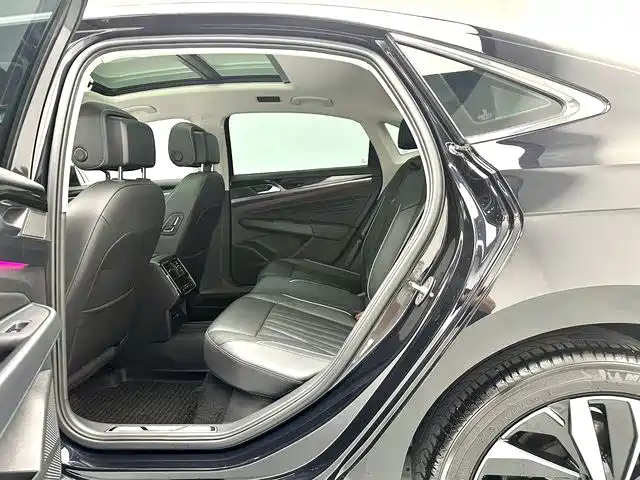 Volkswagen Passat — миниатюра 8