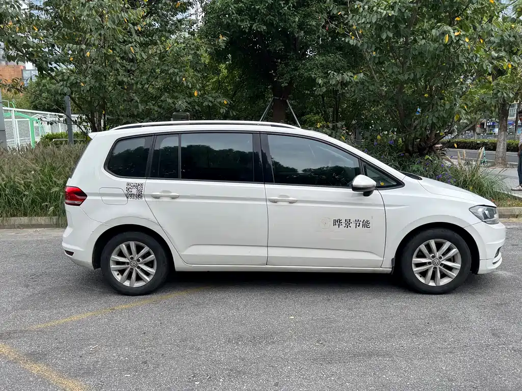 Volkswagen Touran — миниатюра 4