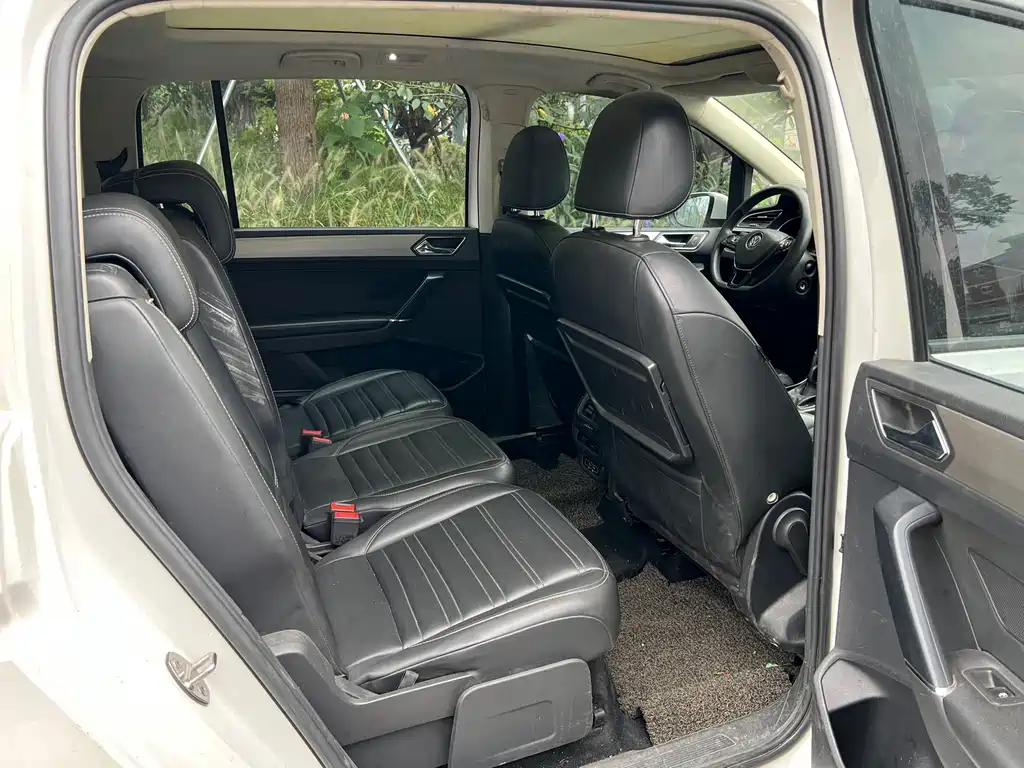 Volkswagen Touran — миниатюра 15