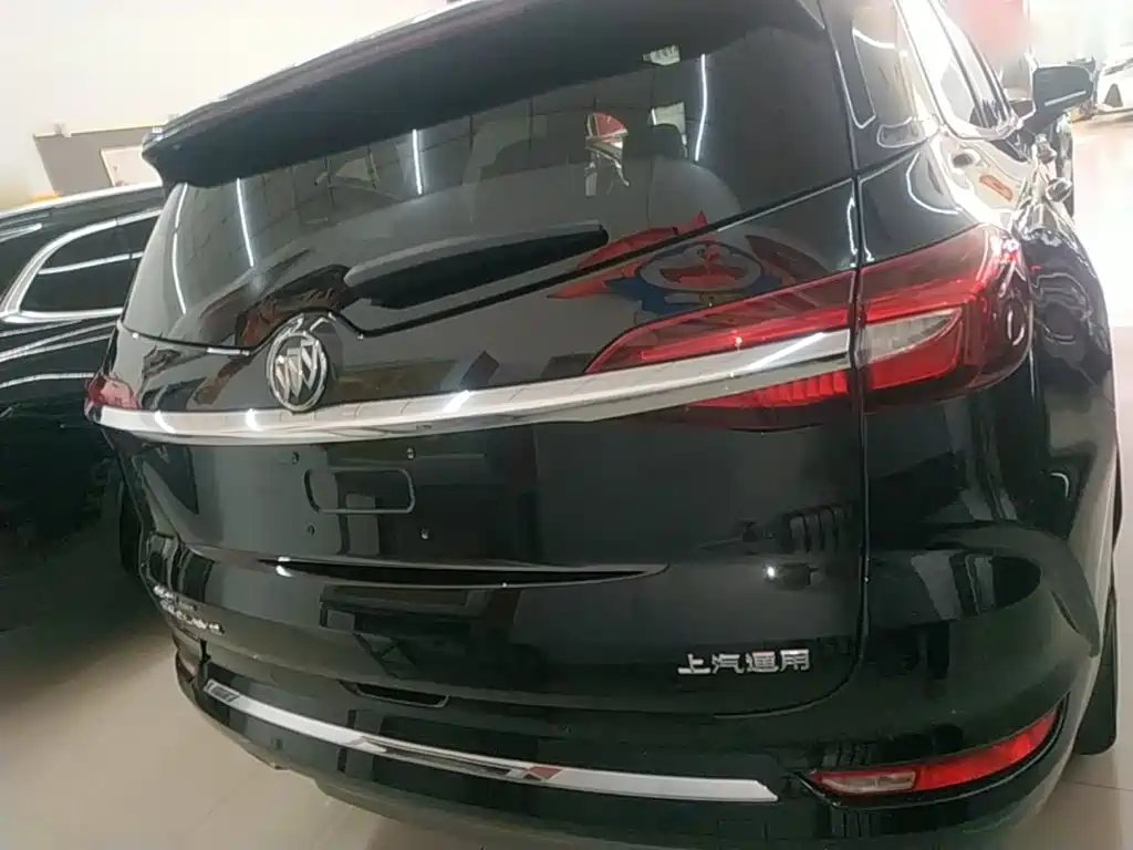 Buick Enclave — миниатюра 6