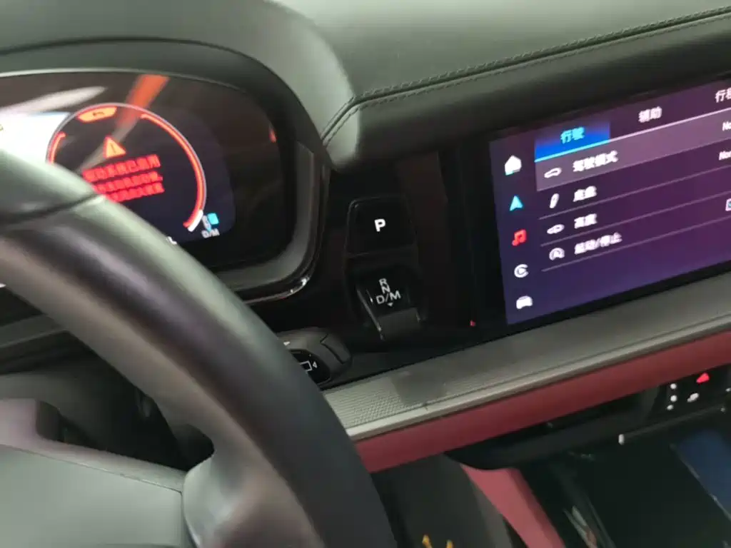 Porsche Cayenne — миниатюра 14
