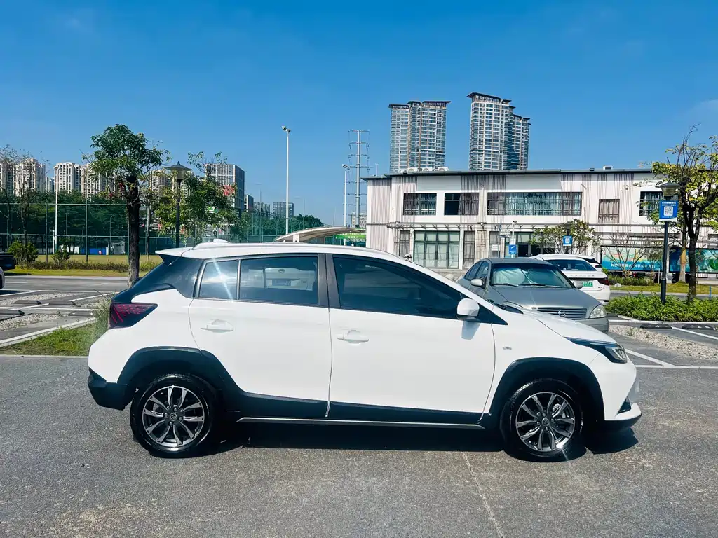 TOYOTA YARIS L ZHIXUAN