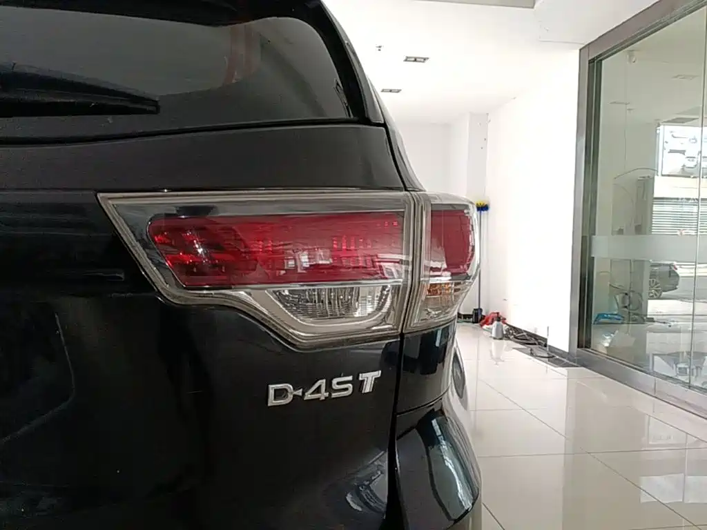 Toyota Highlander — миниатюра 8